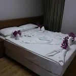 Otel Mavi Yeşil Yaşam