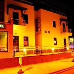 Mavi Yeşil Yaşam Otel 3*